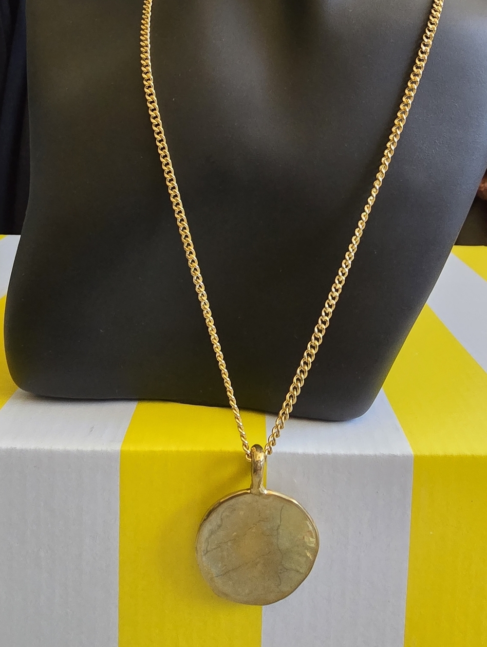 Round Pendant Necklace - 1/20 14k Gold #0928